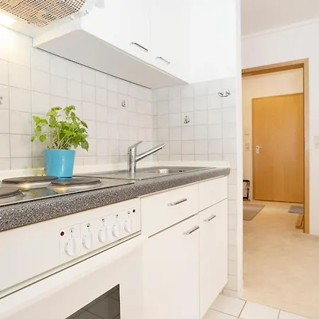 Kaiserhof 42-44 Meereskrabbe * Kellenhusen