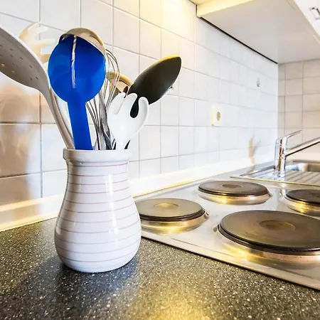 Kaiserhof 42-44 Meereskrabbe * Kellenhusen