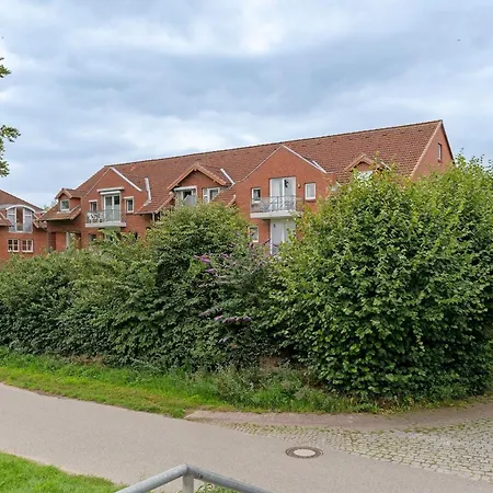 Kaiserhof 42-44 Meereskrabbe * Kellenhusen